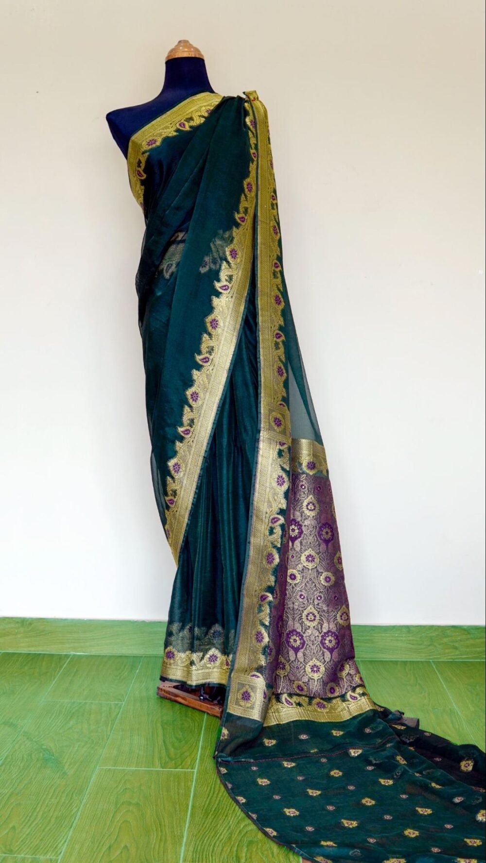 Banarsi Georgette Chiffon Saree – Bottle Green